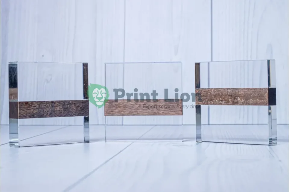 CRYSTAL AWARD PLAW005