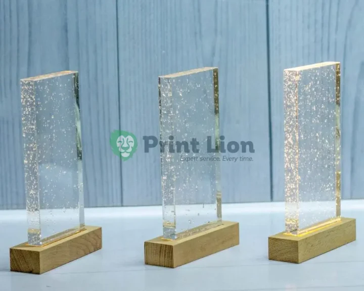 CRYSTAL AWARD PLAW013