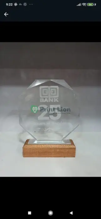 Octagon glass awards. *Height is 19cm *Diameter 15cm* PLAW098