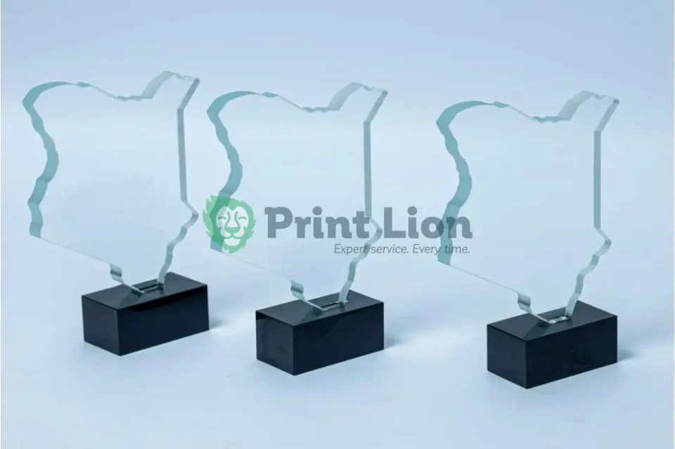 KNY-13 KENYA CRYSTAL AWARD PLAW032